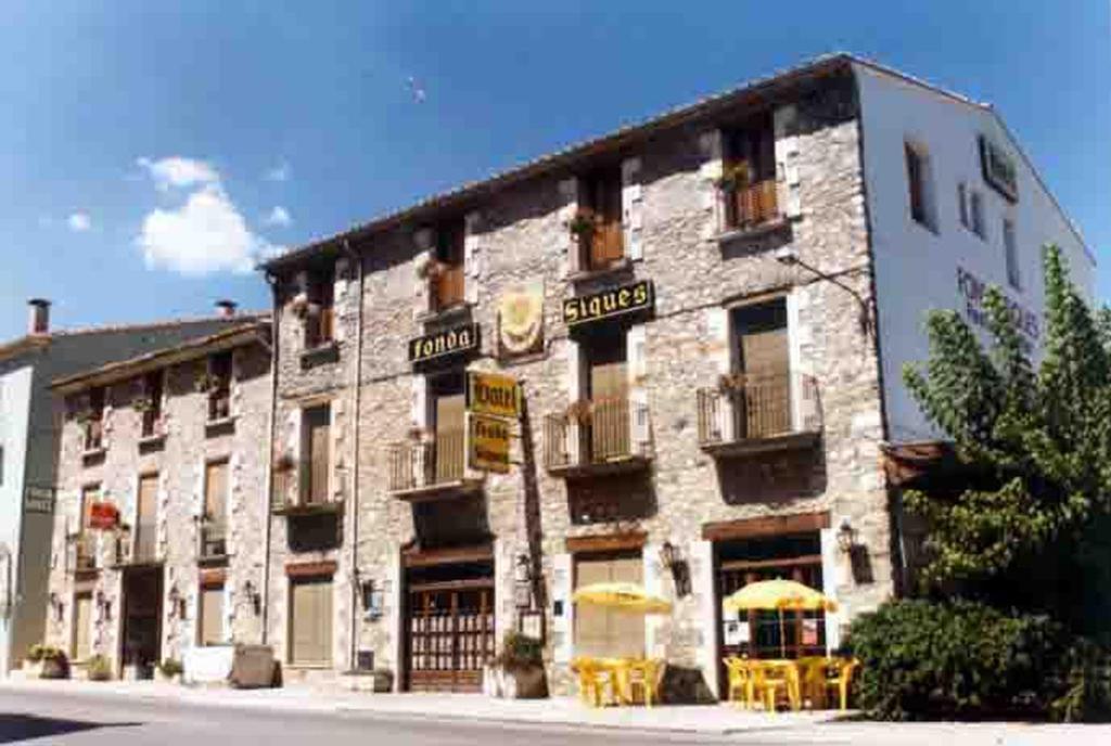Hotel Fonda Siques Besalú Dış mekan fotoğraf